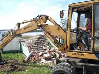 Pieniędzy ma wystarczyć na wymianę nawierzchni. Samo dojście zostanie skomunikowane z ciągiem spacerowym