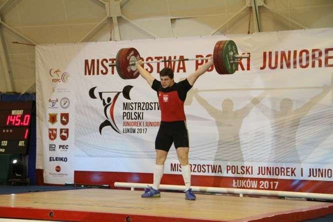 Zawodnik Orląt Łuków Marcin Izdebski został mistrzem Polski juniorów w kat. 105 kg