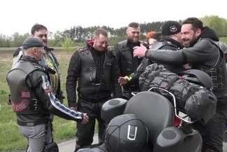 Motocykliści z grupy "Nocne wilki" przekroczyli granicę w Terespolu. Jadą do Berlina