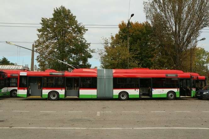 W zajezdni na Grygowej stacjonuje 66 trolejbusów marki Solaris, w tym 12 przegubowych