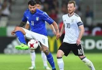 Andrea Petagna i jego koledzy z reprezentacji Włoch mają przed sobą bardzo trudne zadanie. Wszyscy we wtorkowym półfinale Euro U-21 stawiają jednak na Hiszpanię