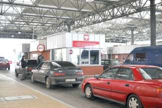 Po zniesieniu obowiązku posiadania wiz przez obywateli Ukrainy tak na przejściu w Dołhobyczowie, jak i pozostałych funkcjonariusze SG jak dotąd nie stwierdzili wzmożonego ruchu granicznego