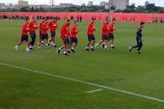 Sobotni trening Polaków po meczu ze Słowacją. Były zdjęcia, autografy, upominki