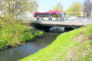 W przyszłym roku rozbiórka czeka most w ul. Fabrycznej, który ma być zastąpiony nowym
