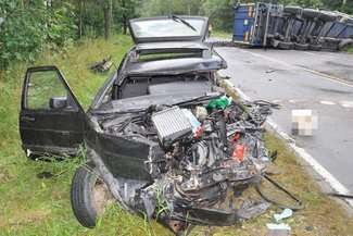 Nie udzielił pierwszeństwa ciężarówce. 67-latek zginął na miejscu