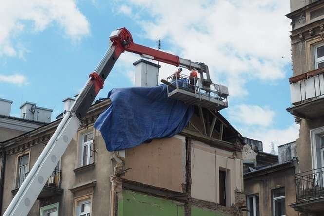 24 maja w części budynku przy Lubartowskiej 45/Targowej 2 runęły stropy. Uszkodzony fragment kamienicy został rozebrany