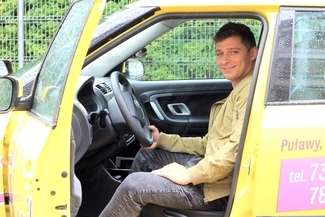 Stawiamy na indywidualne podejście do każdego kursanta – mówi Kamil Skoczylas, właściciel firmy OSK Kamil
