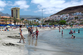 Wycieczki miały się odbyć m.in. na Wyspy Kanaryjskie