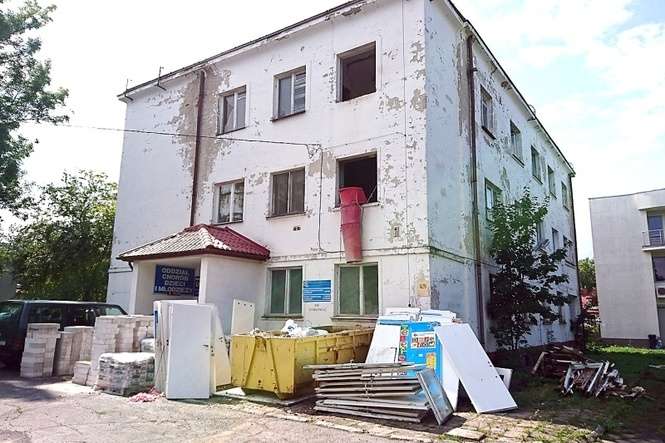 Po zakończeniu prac budowlanych przeniesie się tu Zarząd Dróg Powiatowych i Wydział Geodezji Starostwa Powiatowego w Kraśniku