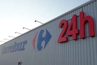 W tym mieście Biedronka i Carrefour są czynne przez całą dobę