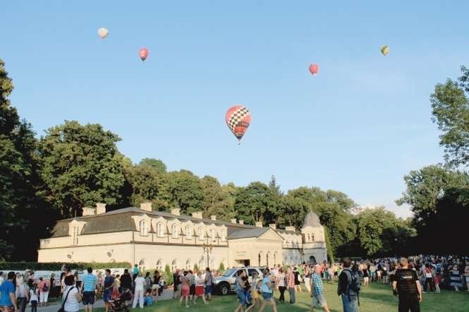 Balonowe zawody to już stały element nałęczowskiego kalendarza imprez, które co roku przyciągają do Parku Zdrojowego setki miłośników tego sportu