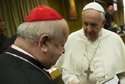 Kardynał Stanisław Dziwisz i papież Franciszek  