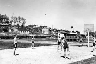 Tak spędzano wakacje przed laty [stare zdjęcia]