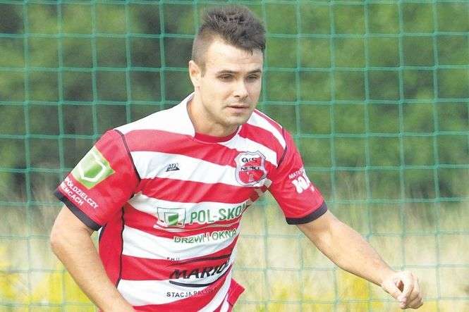 Adrian Rejmak w przeszłości występował nawet w drużynach młodzieżowych Zagłębia Lubin. Obecnie jest piłkarzem GKS Niemce