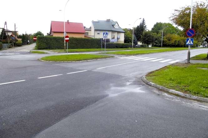 Chłopiec przechodził przez oznakowane przejście dla pieszych na ul. Wyszyńskiego. Jadący z prędkością ok. 74 km/h (dopuszczalna prędkość w tym miejscu to 50 km/h) ford mondeo nie wyhamował