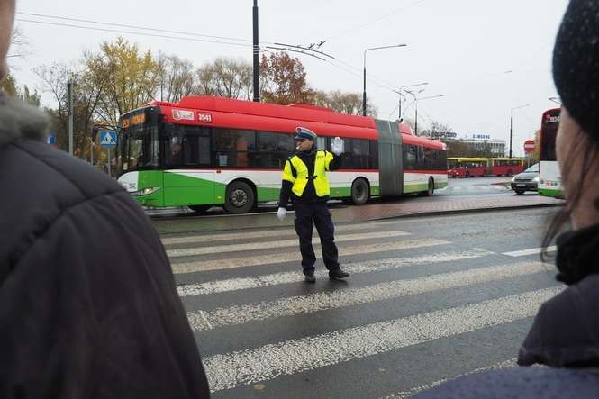 Autobusy i trolejbusy będą jak zawsze kursować według zmienionych rozkładów jazdy
