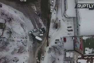 Paraliż miasta i kilkaset wypadków we Władywostoku. Przez śnieżycę