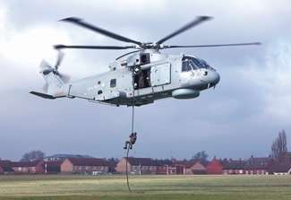 PZL Świdnik w obu przetargach proponuje armii śmigłowiec AW-101