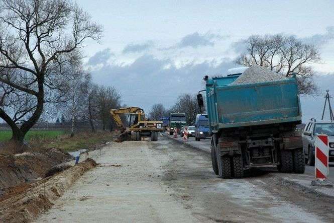 Inwestycja jest ostatnim elementem przebudowy całego odcinka drogi krajowej nr 48 z Dęblina do Kocka