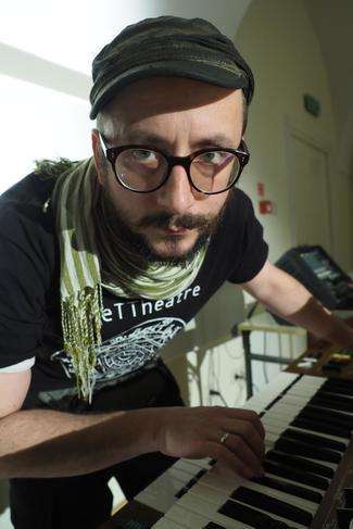 10 lat lubelskiego neTTheatre. Rozmowa z reżyserem Pawłem Passinim