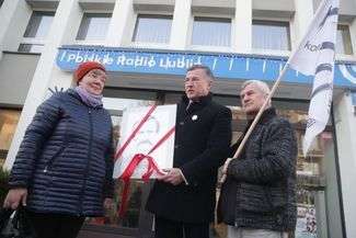 Plakat z Wałęsą w gabinecie sędziego. Radio Lublin zrobiło materiał, KOD chce wyjaśnień
