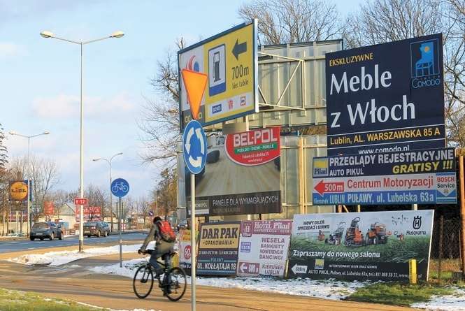 Kodeks, który uporządkuje bałagan reklamowy w Puławach, ma wejść w życie w tym roku