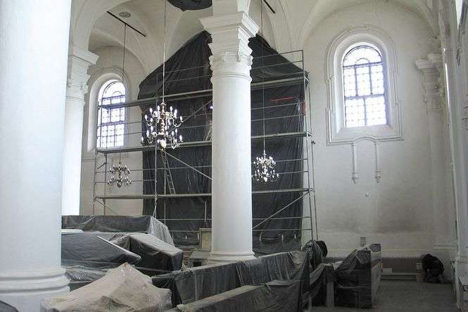 Tak podczas remontu wygląda wnętrze Dużej Synagogi