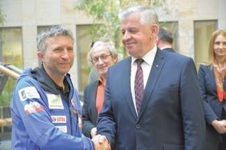 Piotr Tomala odznaczony przez marszałka