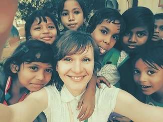 Cokolwiek bym na temat Indii powiedziała to nie jest to bezwzględna prawda, bo Indie są bardzo różnorodne. To jest szał różnorodności, która paradoksalnie tworzy pewną całość - mówi Edyta Masternak