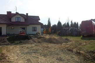 Koparka przerwała rurę z gazem ziemnym