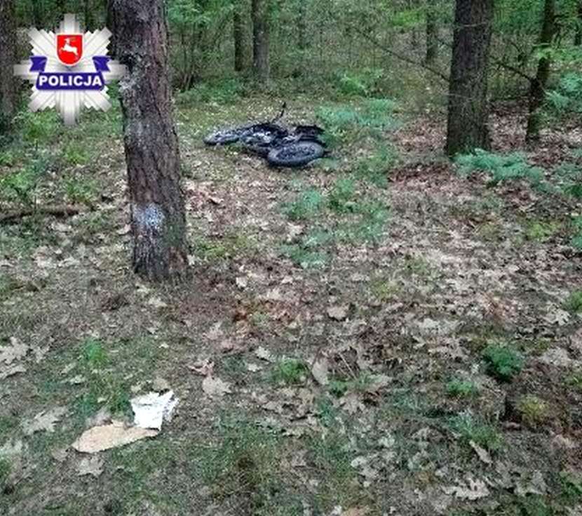 Wypadek w lesie w miejscowości Ostrówek