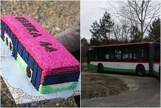Od teraz dojeżdża tu miejski autobus. Z tej okazji mieszkańcy upiekli tort
