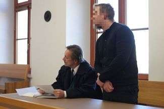 Porno z dziećmi oglądał „z ciekawości”. Ukrywał filmy przed rodziną.  Ruszył proces Piotra K.