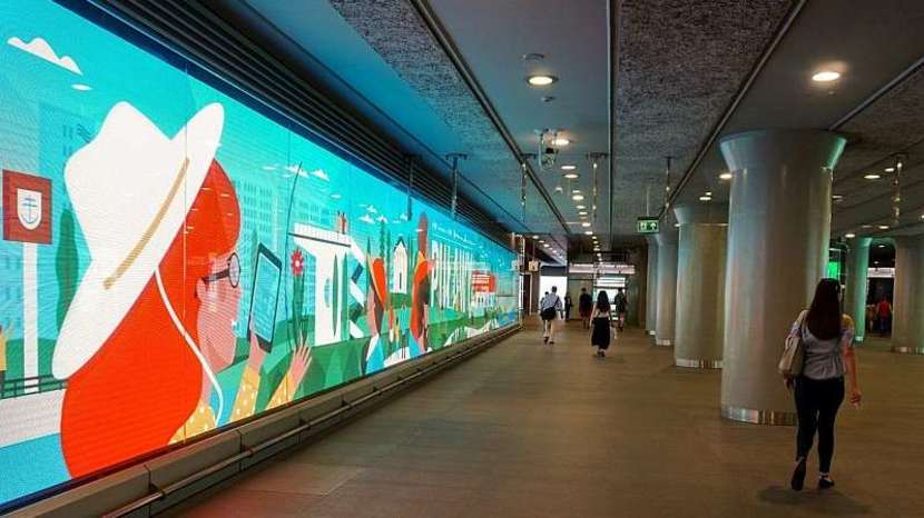 Warszawianie korzystający z metra mogą już oglądać grafiki przypominające rysunki z książek dla dzieci, których zadaniem jest promocja Puław