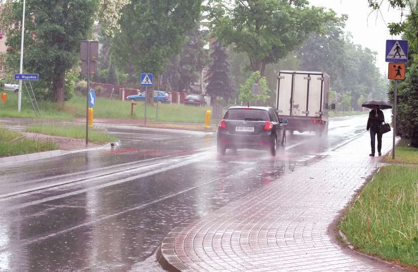 Strażnik ruchu drogowego ma się pojawić na przejściu przez Głuską przy Wygodnej