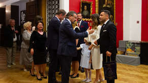 Inauguracja konsulatu. Przecięcia wstęgi dokonali (od lewej): wojewoda lubelski Przemysław Czarnek, Tomasz Kalinowski i ambasador Republiki Słowenii Robert Krmelj