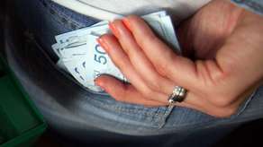 Miała dostać odszkodowanie za II wojnę światową. Ale teraz żałuje tego spotkania