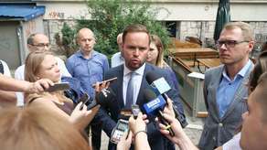 Krzysztof Komorski, zastępca prezydenta Lublina, zapewniał w poniedziałek, że nie naciskał na zerwanie umowy z właścicielem Szklarni w Centrum Kultury