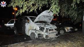 Pożar samochodów na parkingu w Zamościu [zdjęcia]