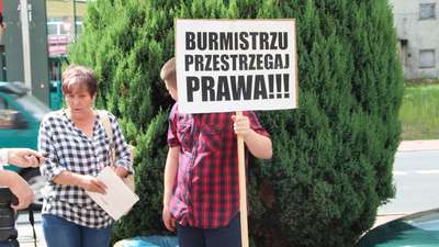 Kobieta zamierza pikietować codziennie co najmniej przez 2 godziny