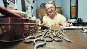 Cerownia Artystyczna w nowej odsłonie, po kreatywnej przemianie, działa od wczoraj. Na zdjęciu: właścicielka Małgorzata Wójcik
