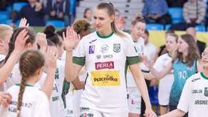 Martyna Cybulska i Marta Jujka po kontuzjach znów powinny być ważnymi ogniwami w zespole Wojciecha Szawarskiego