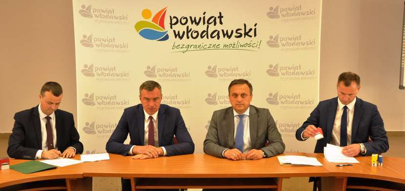 SCALENIA podpisanie umowy ze starostą włodawskim Andrzejem Romańczukiem