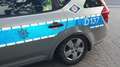 Na widok policjantów rzucił się do ucieczki. Najpierw samochodem, potem pieszo