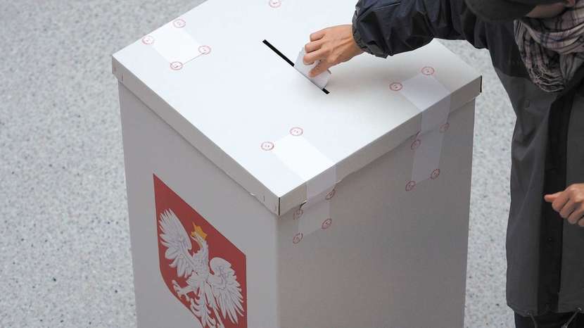 Pierwsza tura wyborów samorządowych została zaplanowana na 21 października