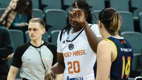 Amerykanka Kai James w Pszczółce