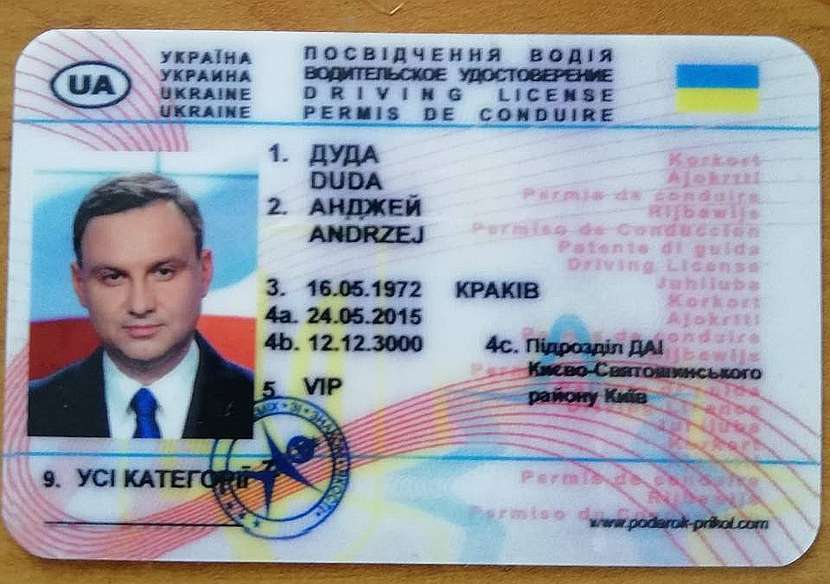 Ukraińskie prawo jazdy wystawione na prezydenta Andrzeja Dudę