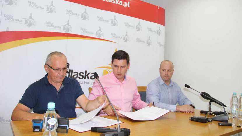  Miasto podpisało umowę z konsorcjum firm na wykonanie przebudowy odcinka ulicy Warszawskiej/ fot. EB