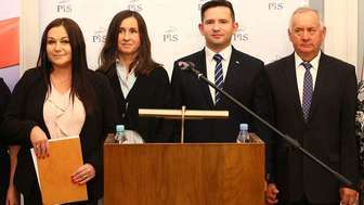 Konwencja wyborcza PiS w Puławach. "Stwórzmy wspólnotę, w której wszyscy będą czuli się dobrze"