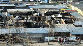 W kwietniu na przydworcowym targowisku wybuchł pożar, który strawił znaczną część stoisk. Jego przyczyna została już ustalona przez biegłego. To podpalenie. Ogień pojawił się w co najmniej trzech miejscach. Sprawcy nie ustalono. Śledztwo trwa
